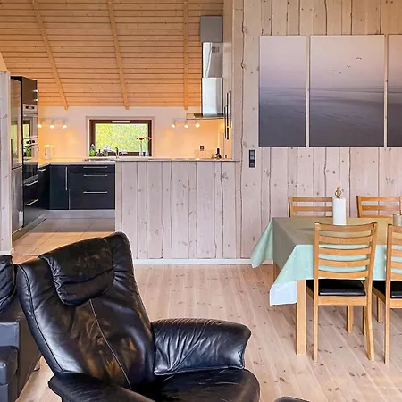 4 Bedroom Stunning In Хамбл