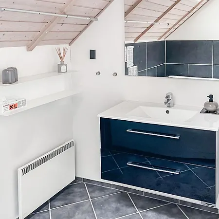 4 Bedroom Stunning In * Nordenbro Vesteregn